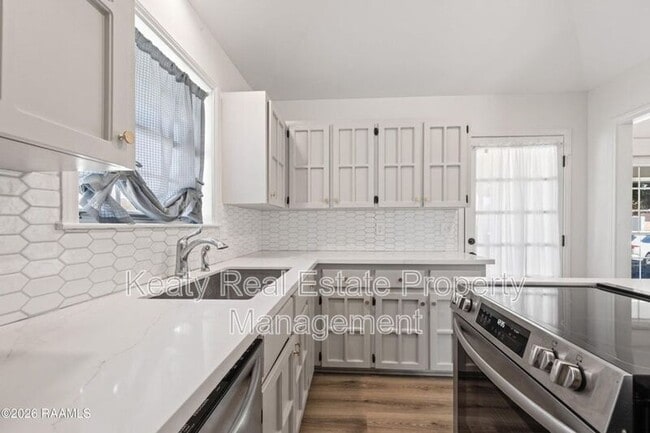 Building Photo - 313 Wallingsford Cir