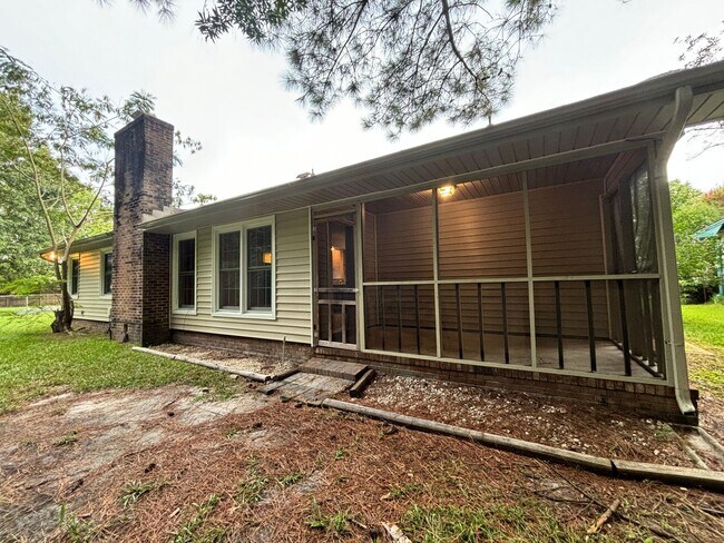 Building Photo - 255 Bayberry Ct