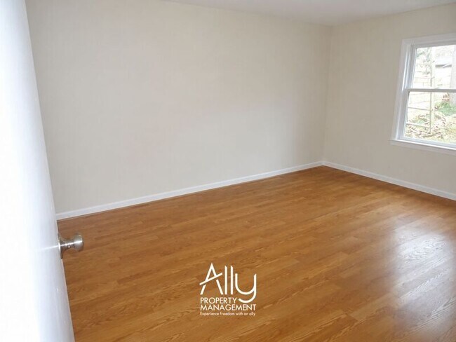 Building Photo - Raymond Avenue -- 210 -- Unit B - 1