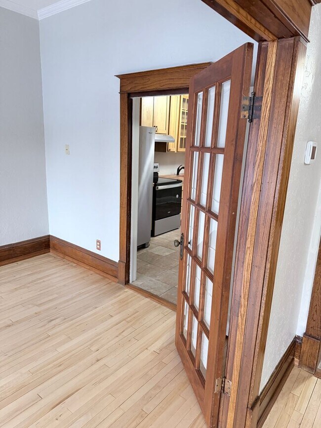 Building Photo - Rose Lofts