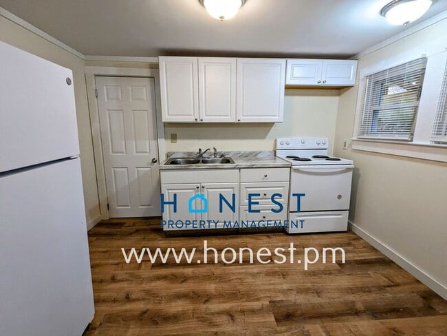 Building Photo - 36 Prospect St