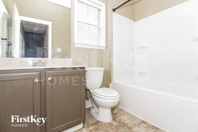 Building Photo - 8233 Sawyer Mill Cove