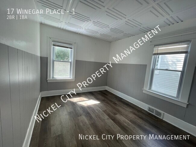 Building Photo - 17 Winegar Pl