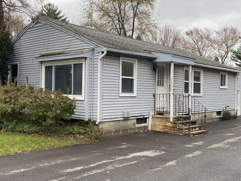 Primary Photo - 5332 W Taft Rd
