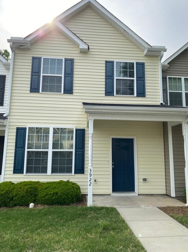 Primary Photo - 3922 Volkswalk Plz