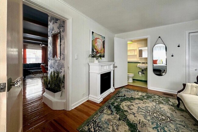 Building Photo - 333 9th Ave N