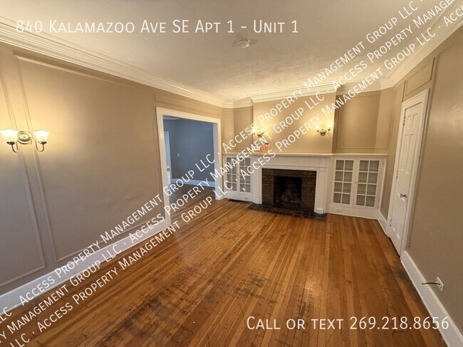 Building Photo - 840 Kalamazoo Ave SE