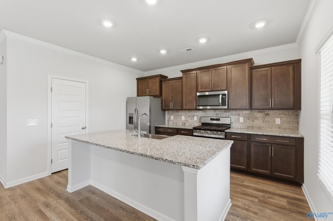 Building Photo - 212 Paladin St