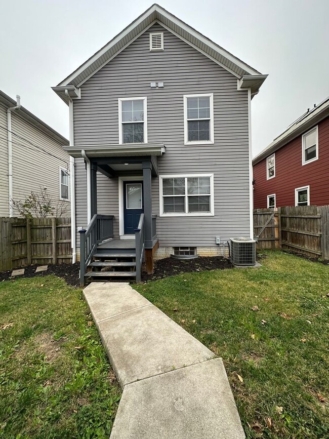 Building Photo - Introducing a stunning three-bedroom, two and a half bathroom home for rent in Columbus, OH!