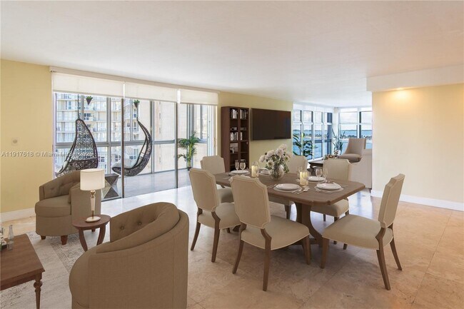 Building Photo - 145 SE 25th Rd