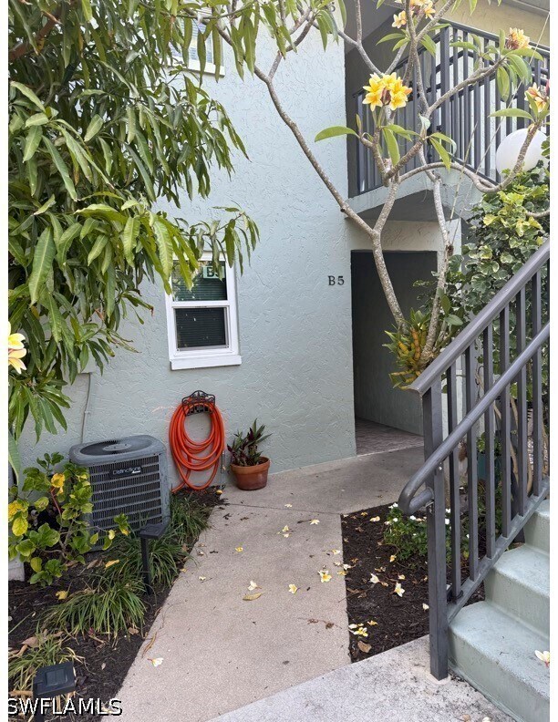 Building Photo - 27249 Pullen Ave