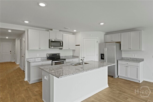 Building Photo - 231 Skylark Rd