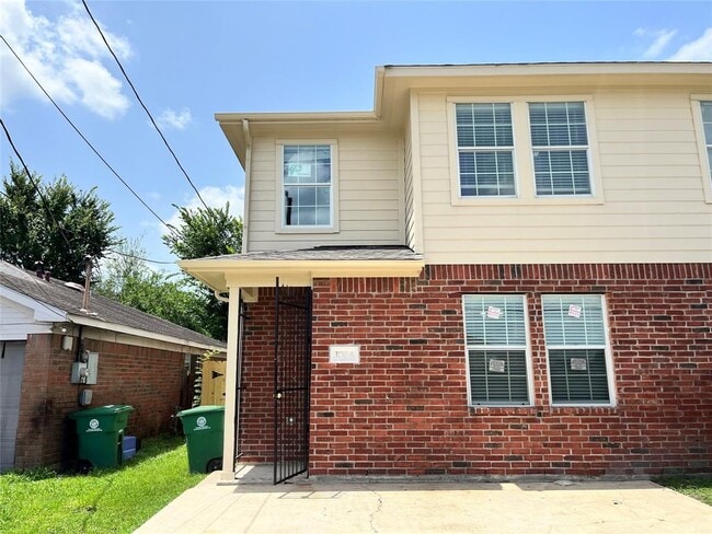 Primary Photo - 3730 Lehall St