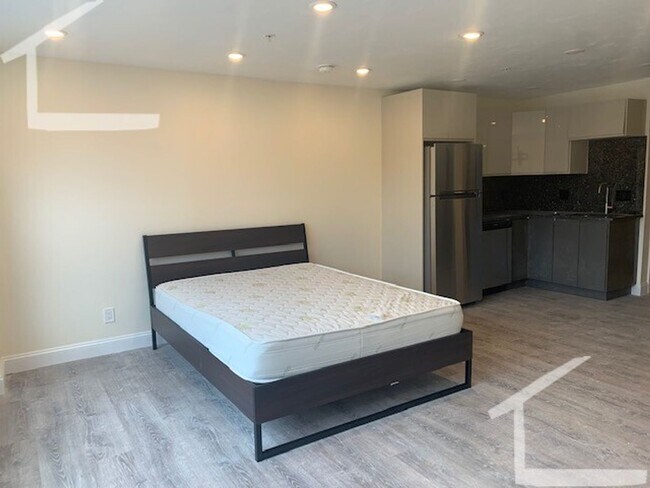 Building Photo - New Building, In-Unit Washer and Dryer, Central Heat/AC, Elevator, Parking for Rent