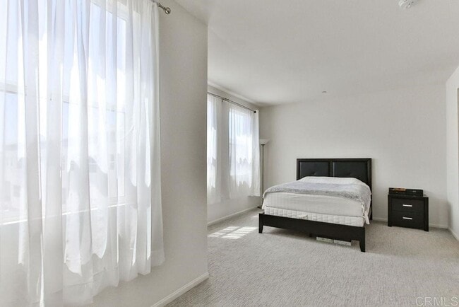 Building Photo - Newer 3 Bedroom Townhouse Near Otay Ranch ...