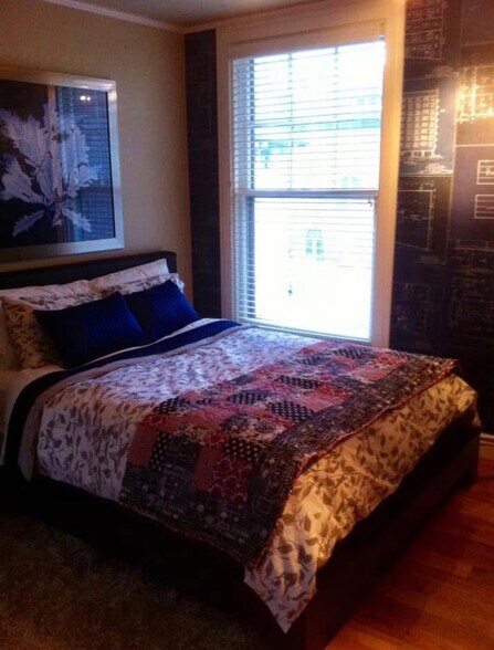 Building Photo - 29 S State St