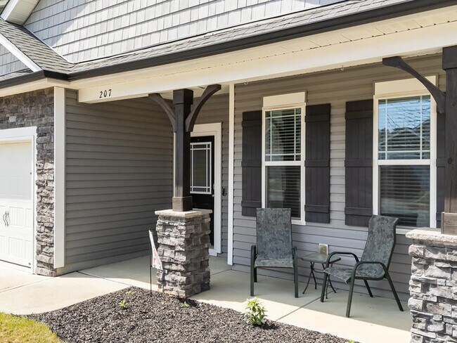 Building Photo - Earn Wealth While Leasing - Like a Homeowner - Lease to Own