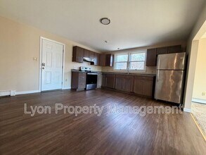 Building Photo - 95 Victor St