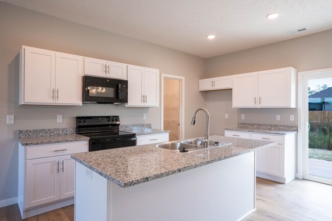 Building Photo - Brand new 3 bedroom home - Mt.Vernon