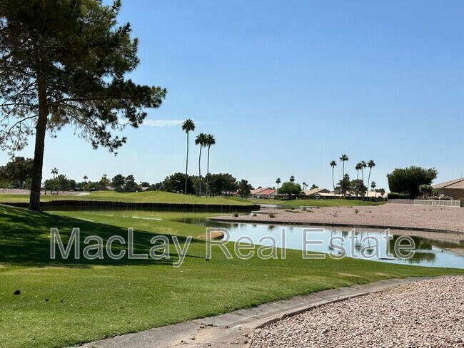 Building Photo - 9753 E Holiday Way