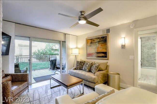 Building Photo - FURNISHED OPTIONAL 2 BEDROOM REMODELED CONDO ON 1ST FLOOR!