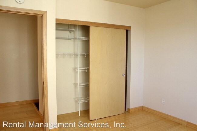 Building Photo - 1 br, 1 bath House - 212 NW Uptown Terrace...