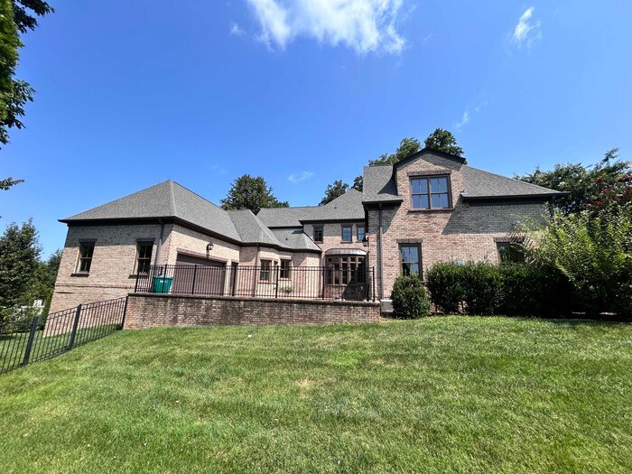 Building Photo - 1801 Morgan Farms Way