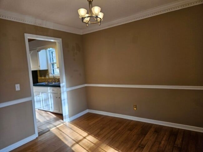 Building Photo - Harbison !!!