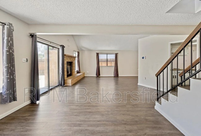 Building Photo - 2713 Mcnutt St