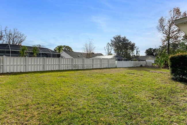 Building Photo - Spacious 3 Bedroom Home with Large Yard in Palm Coast