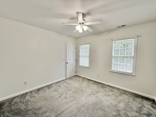 Building Photo - Private 3BD, 2.5BA Home Near Downtown Clayton