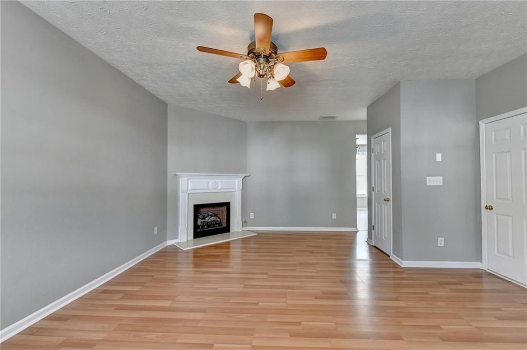Building Photo - 3067 Kentmere Dr