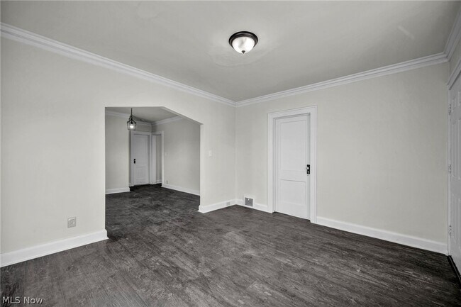 Building Photo - 4306 Buechner Ave