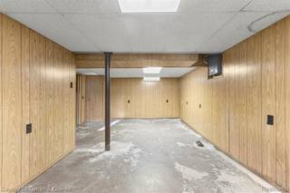 Building Photo - 9616 Colwell Ave