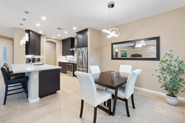 Building Photo - 11489 E Raintree Dr