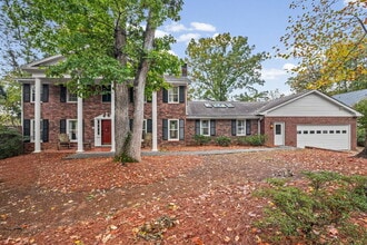 Building Photo - 815 Sudbury Rd NE