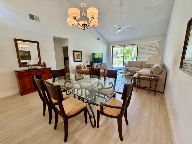 Building Photo - 231 Santa Barbara Cir