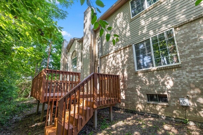 Building Photo - 41784 Glade Rd