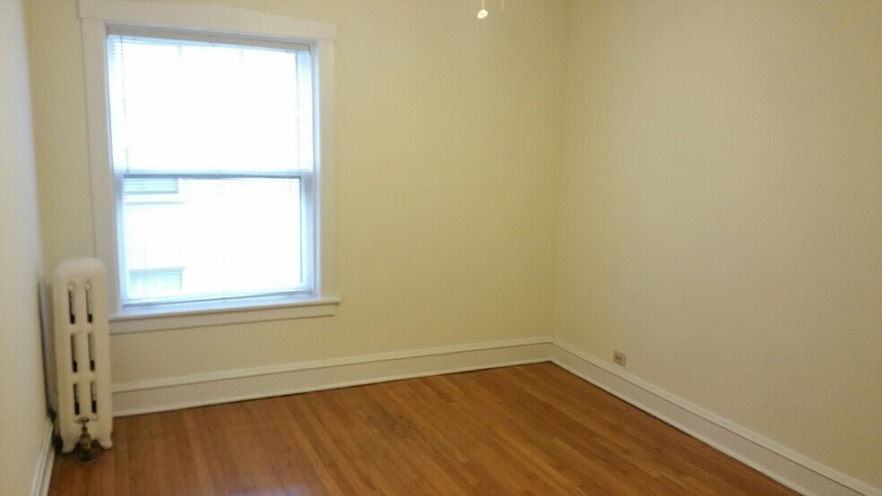 Building Photo - 708 Seward St