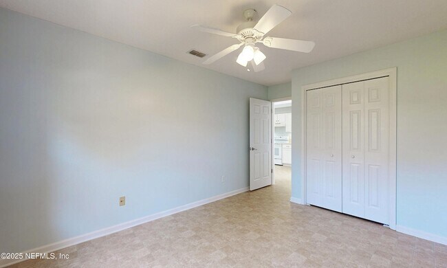 Building Photo - 1995 Bluebonnet Way