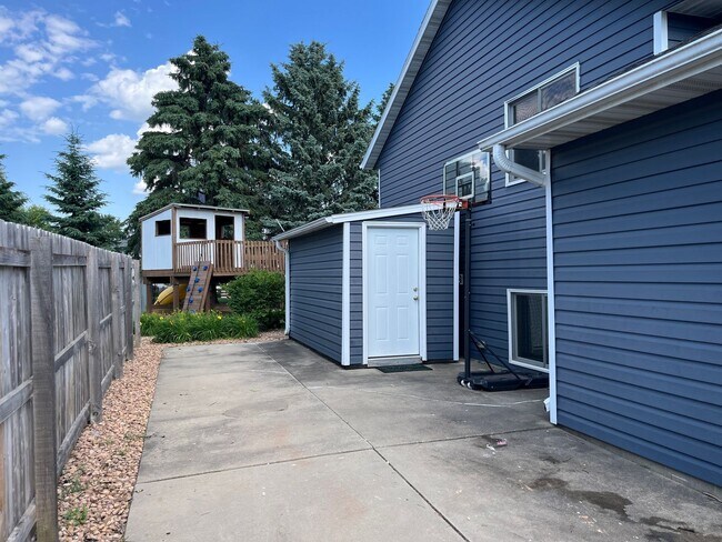Building Photo - Beautifully Updated 4-Bed Home in Prime NW...