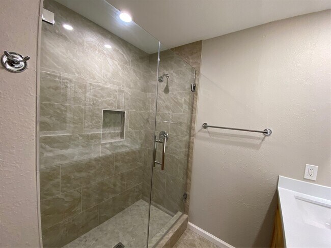 Building Photo - 19311 Spanish Needle Dr