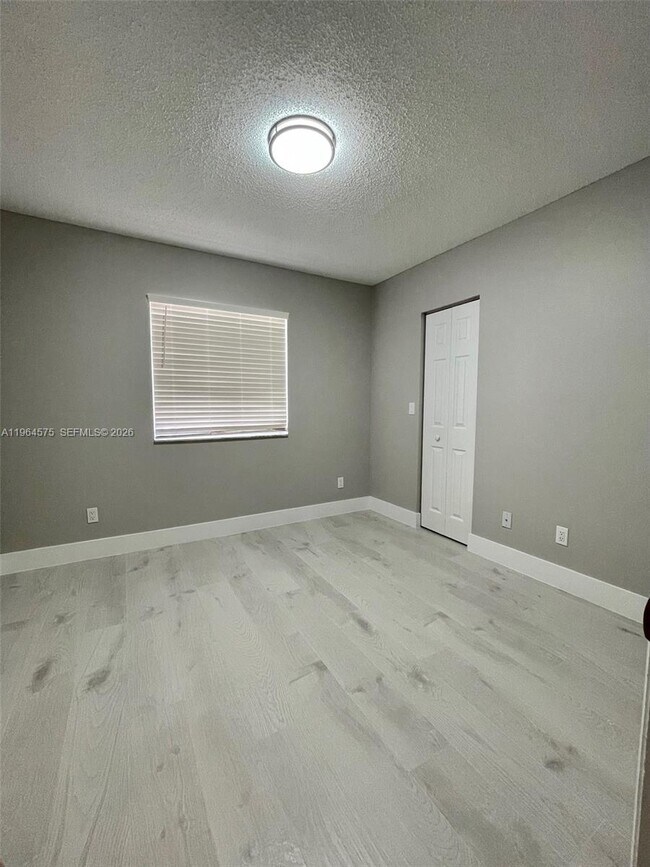 Building Photo - 1748 SW 108th Way