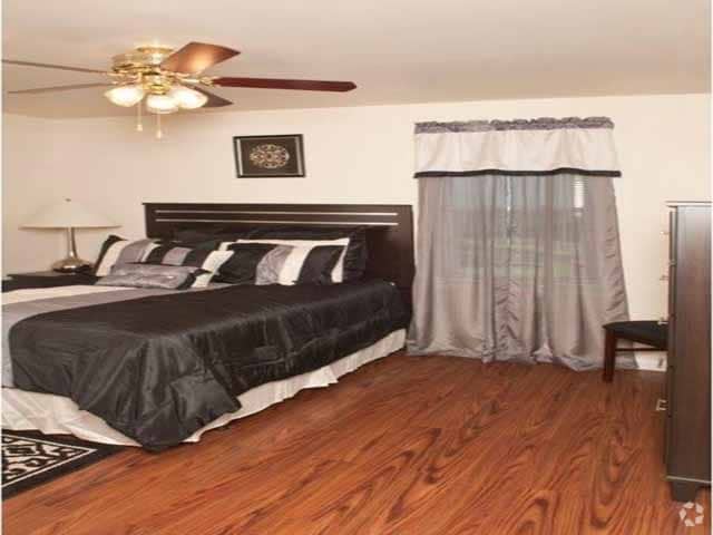 Bedroom - Brookhaven at Franklin Apartments