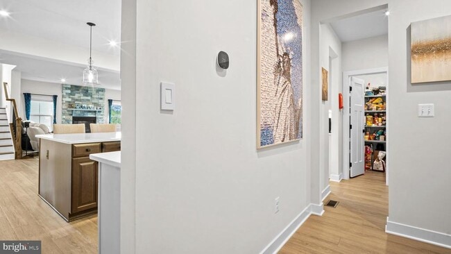 Building Photo - 8031 International Dr