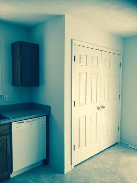 Building Photo - 308 4th St