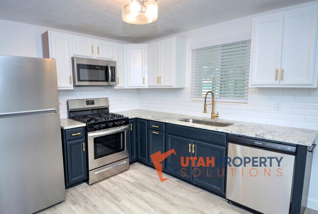 Building Photo - 239 E 9585 S