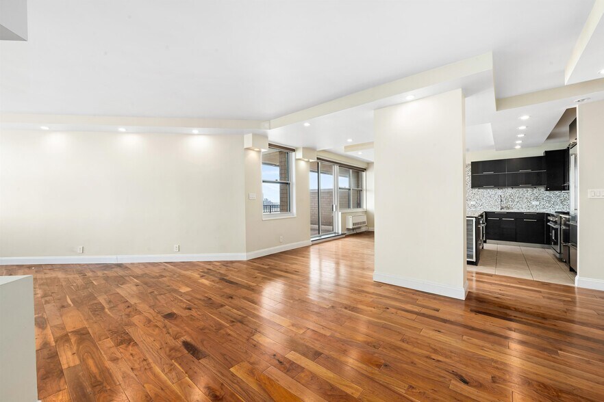 Building Photo - 7002 JFK Blvd E