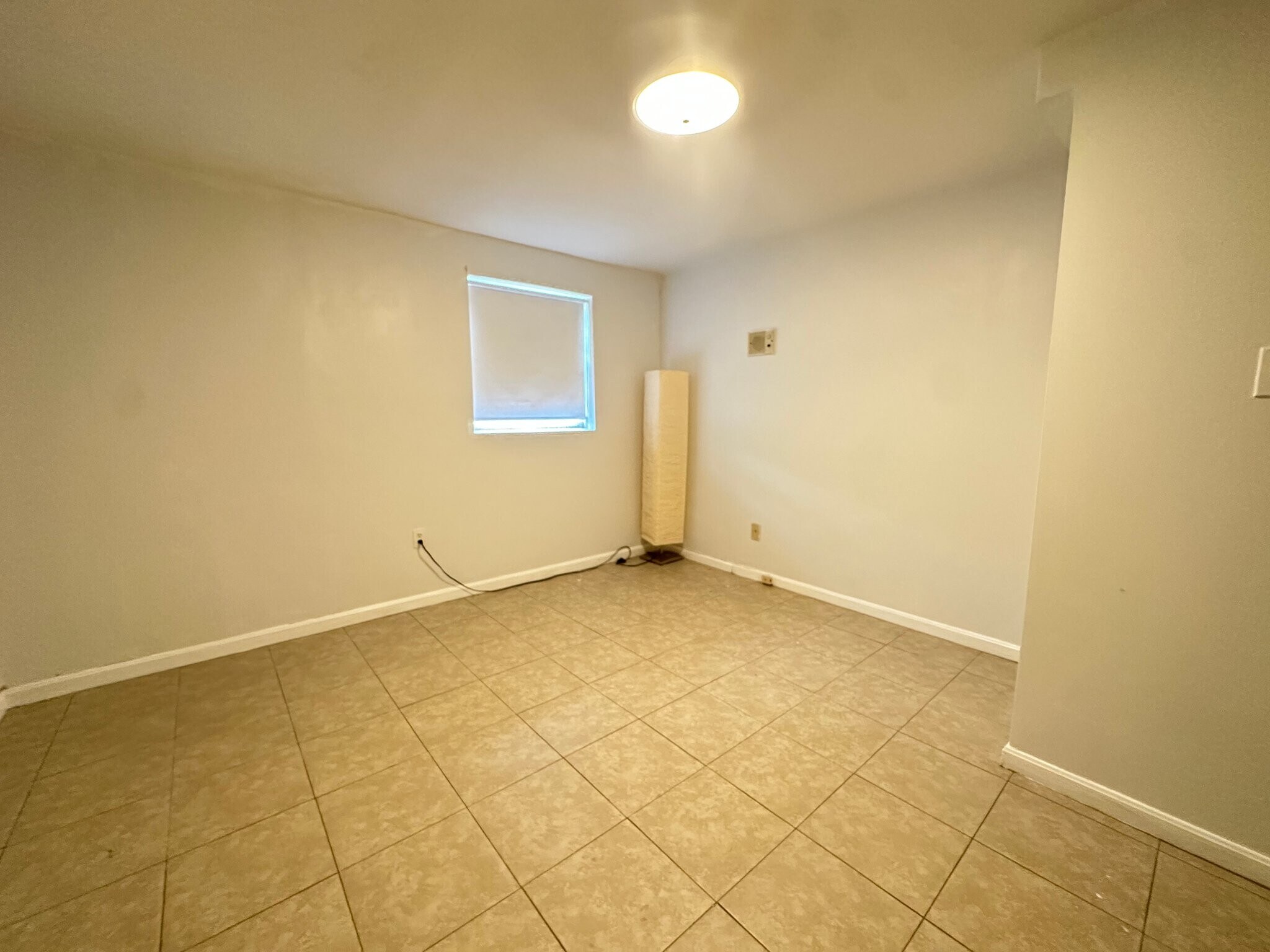 Building Photo - 7501 Elmore Ln