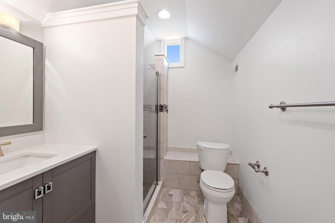 Master Bath - 2903 Topaz Rd